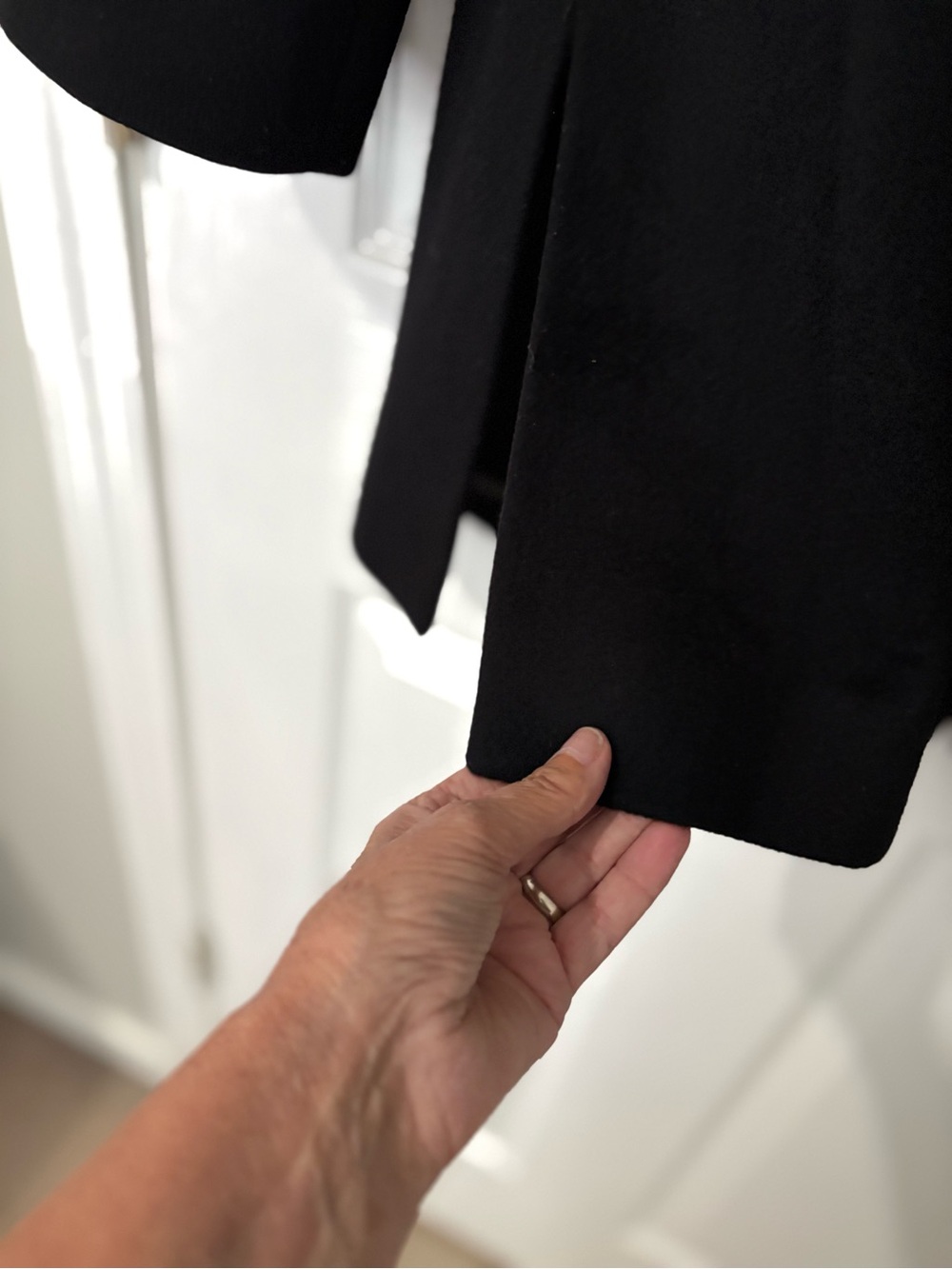 FLEURETTE
FLEURETTE Black Solid
Topcoat Coat Jacket Loro Piana
100% Wool Pockets - Picture 6 of 7